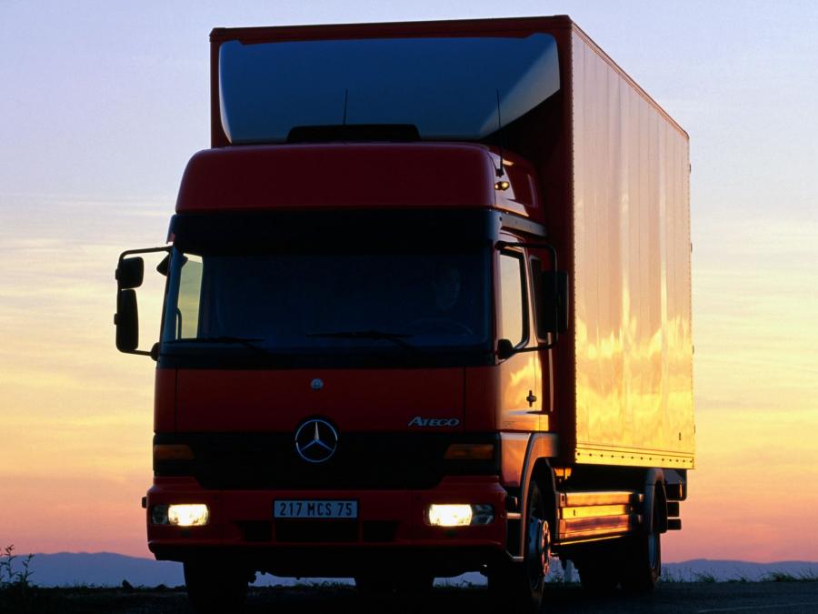  Mercedes-Benz Atego 1528 1998 года  (фото 3 из 6)